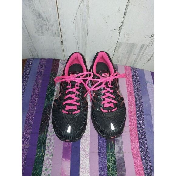 Nike Air Max  Woman’s Shoes Torch 4 Running Black Pink Sneakers SZ 9 US - Picture 3 of 13